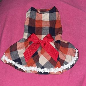 Beautiful small dress with plaid pattern